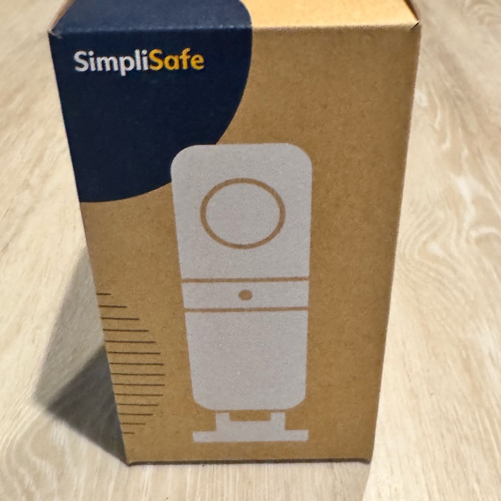FACTORY SEALED SimpliSafe Wireless Home Security System- FULL HOUSE SYSTEM NEW - Picture 4 of 11
